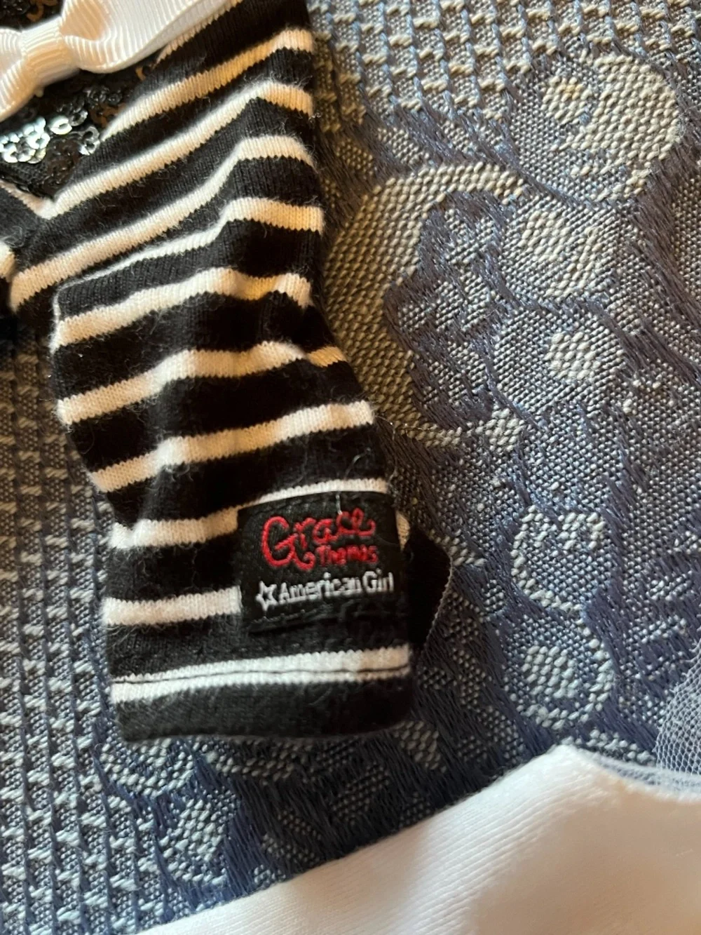 Lot of American Girl doll accessories & clothing 12 items
